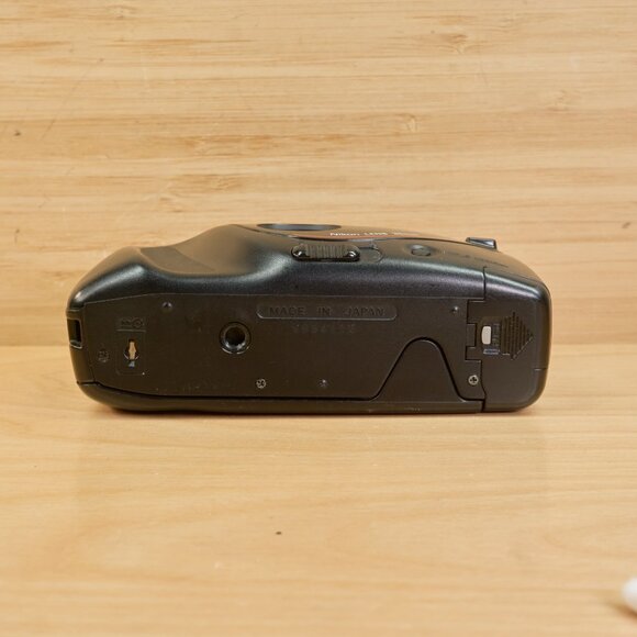 Nikon One Touch 100 / 35mm Point and Shoot Film Camera / Tested & Working - Picture 6 of 8